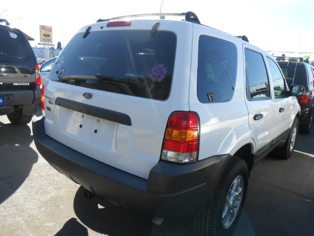 2003 Ford Escape Sxt/4x4