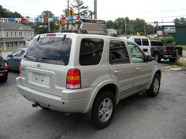 2003 Ford Escape Super