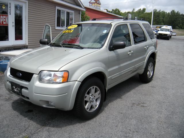 2003 Ford Escape Super