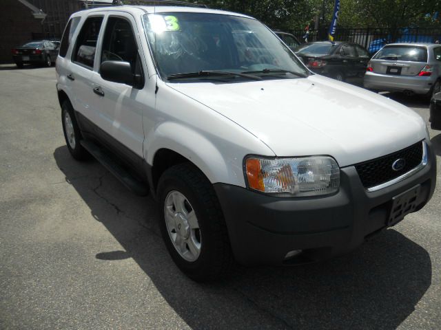 2003 Ford Escape ESi