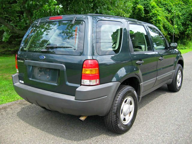 2003 Ford Escape GS 2D Coupe