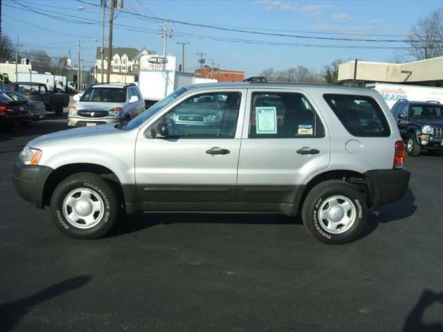 2003 Ford Escape XLS