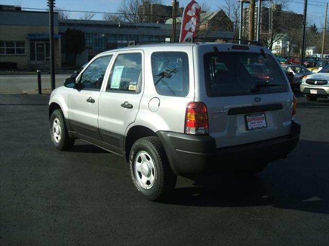 2003 Ford Escape XLS