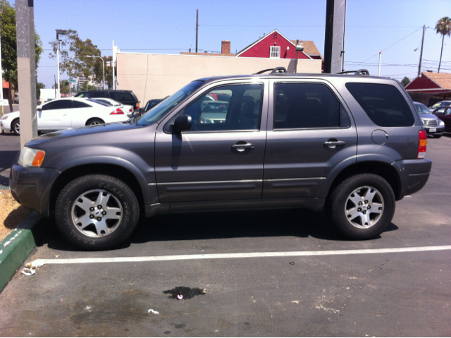 2003 Ford Escape Super