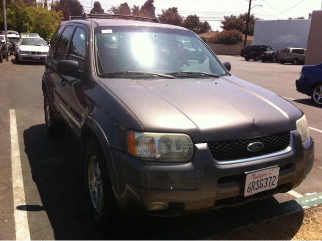 2003 Ford Escape Super