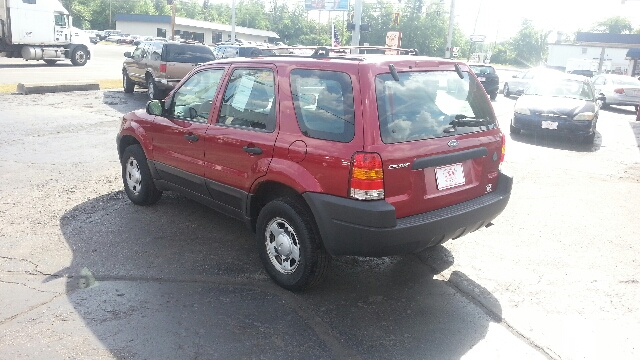 2003 Ford Escape GS 2D Coupe