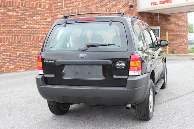 2003 Ford Escape GS 2D Coupe