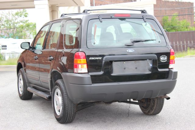 2003 Ford Escape GS 2D Coupe