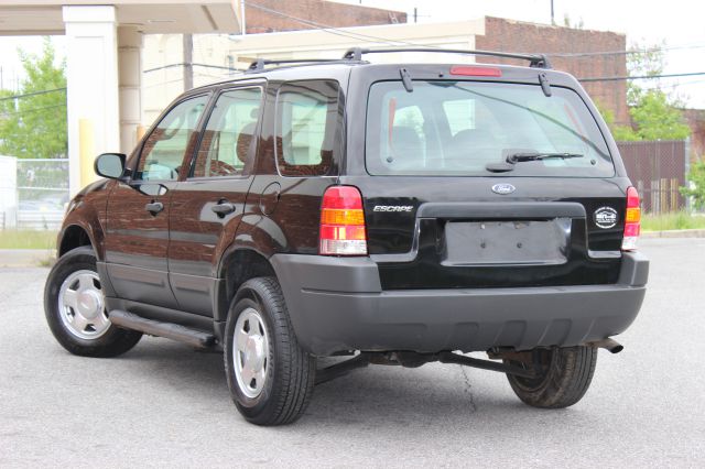 2003 Ford Escape GS 2D Coupe