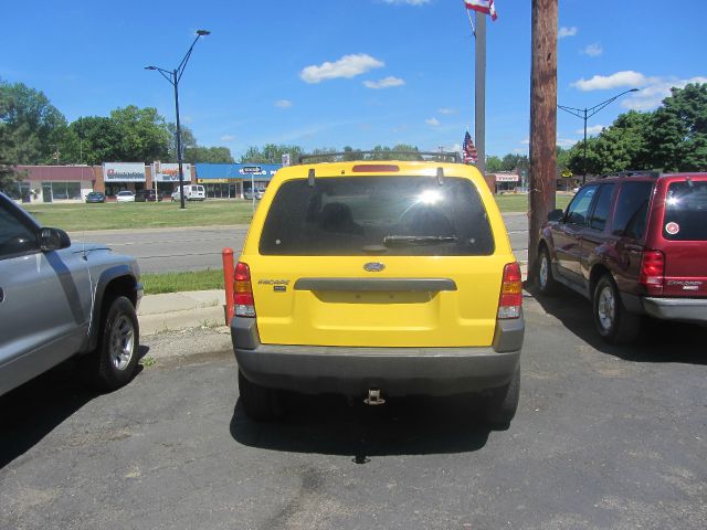 2003 Ford Escape ESi