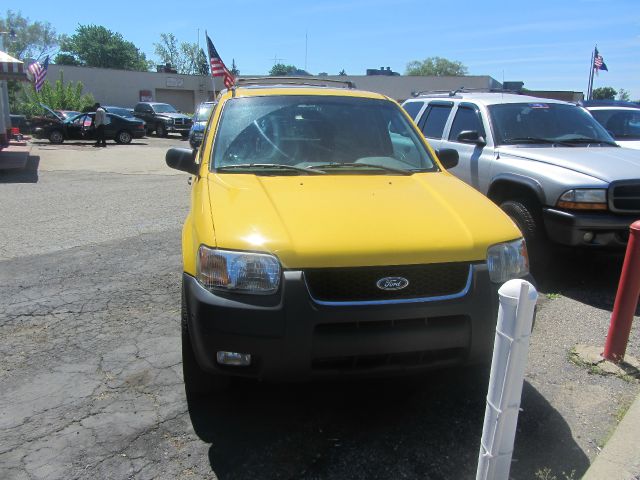 2003 Ford Escape ESi