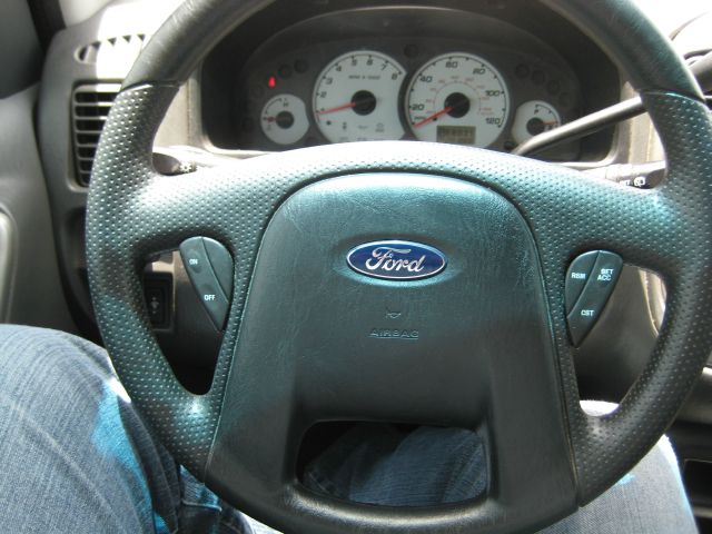 2003 Ford Escape 2LT Z71 4x2