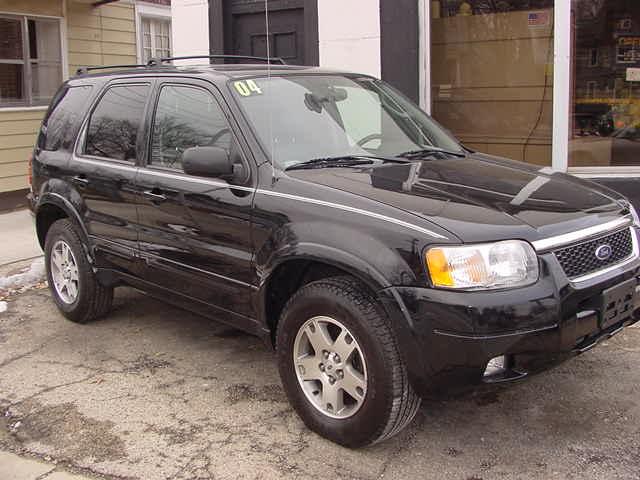 2004 Ford Escape SLT 25