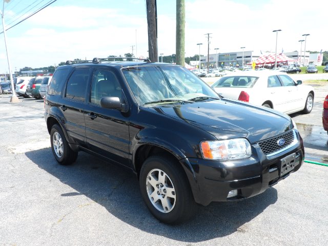 2004 Ford Escape Super