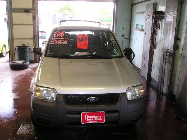 2004 Ford Escape XLS