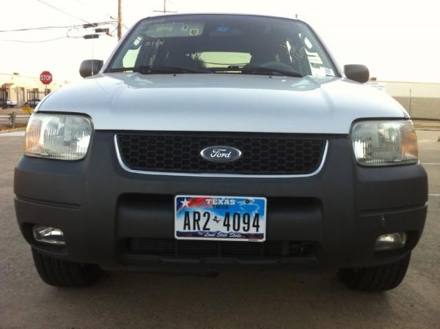 2004 Ford Escape ESi