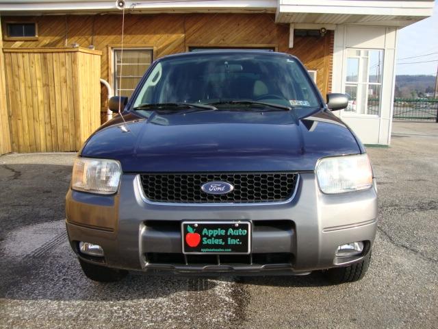 2004 Ford Escape ESi