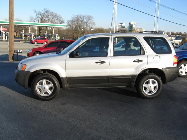 2004 Ford Escape XLS