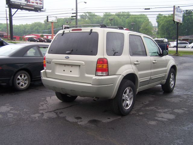 2004 Ford Escape Super