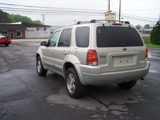 2004 Ford Escape Super