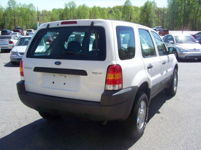 2004 Ford Escape Reg Cab 159.5 WB C5B