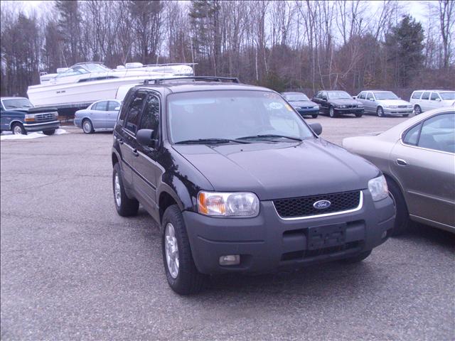 2004 Ford Escape ESi