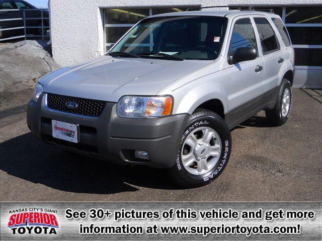 2004 Ford Escape 4dr Sdn XLS