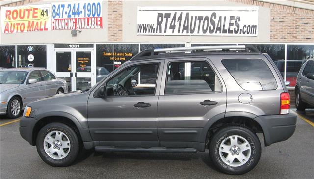 2004 Ford Escape ESi