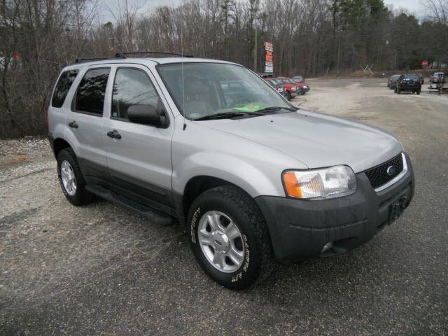 2004 Ford Escape ESi