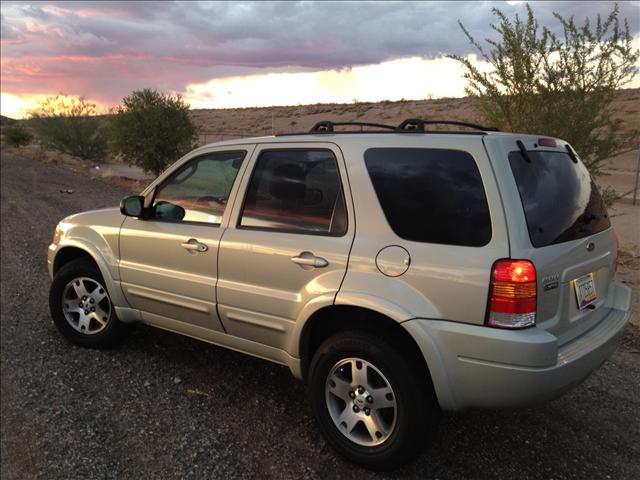 2004 Ford Escape Super