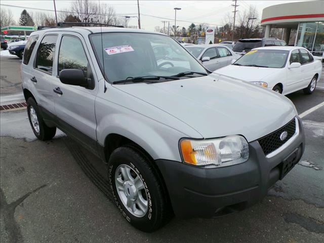 2004 Ford Escape ESi