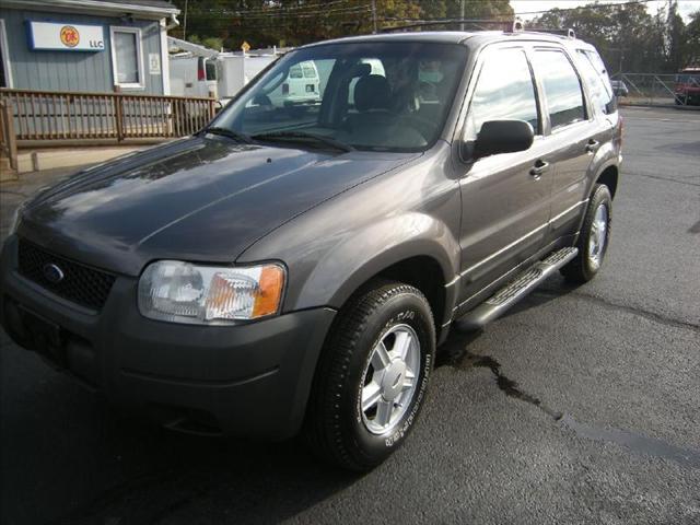 2004 Ford Escape XLS