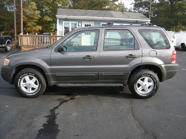 2004 Ford Escape XLS