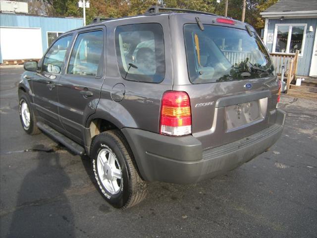 2004 Ford Escape XLS