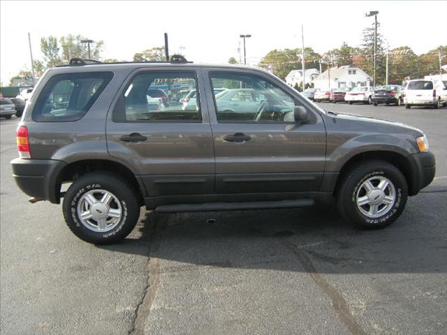 2004 Ford Escape XLS