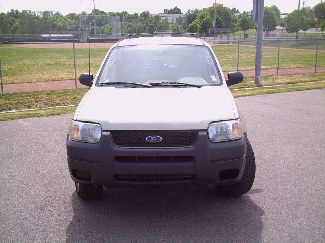 2004 Ford Escape Reg Cab 159.5 WB C5B