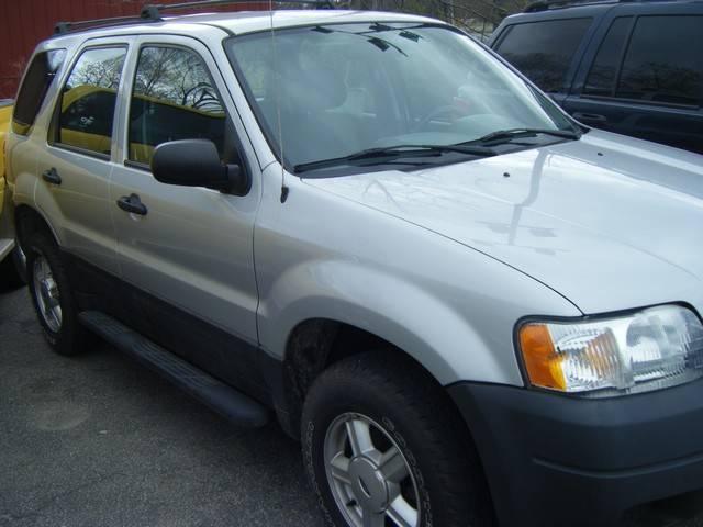 2004 Ford Escape XLS