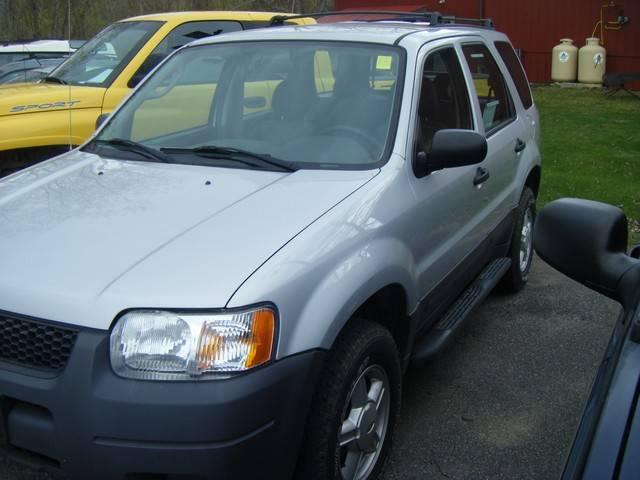 2004 Ford Escape XLS