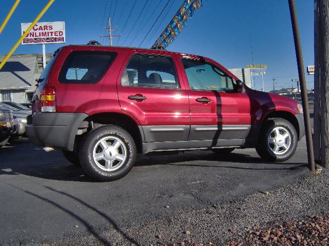 2004 Ford Escape XLS