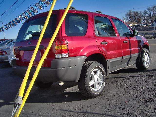 2004 Ford Escape XLS