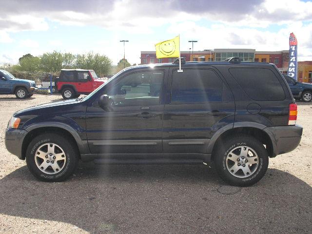 2004 Ford Escape ESi