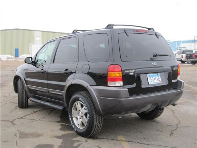 2004 Ford Escape ESi