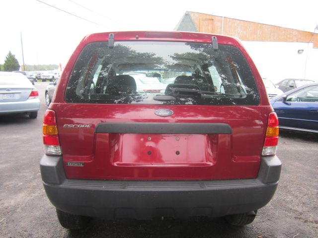 2004 Ford Escape Reg Cab 159.5 WB C5B