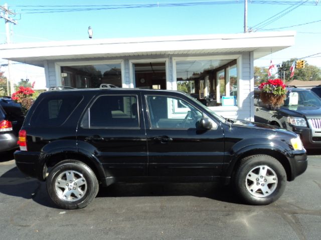 2004 Ford Escape Super