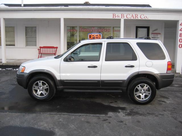 2004 Ford Escape ESi