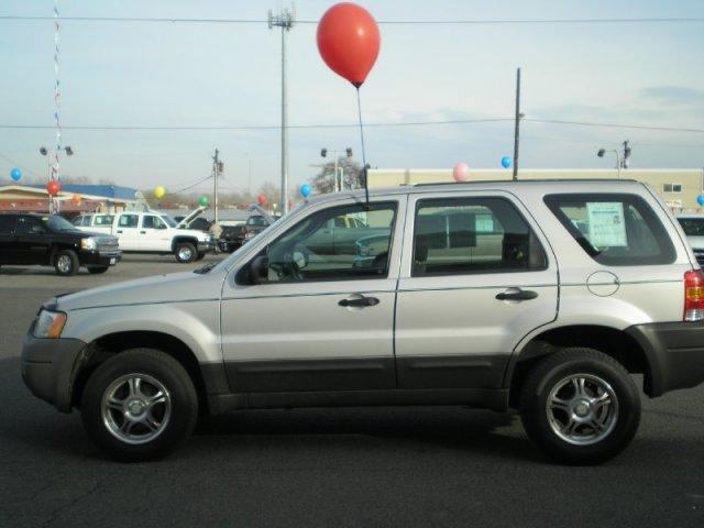 2004 Ford Escape XLS