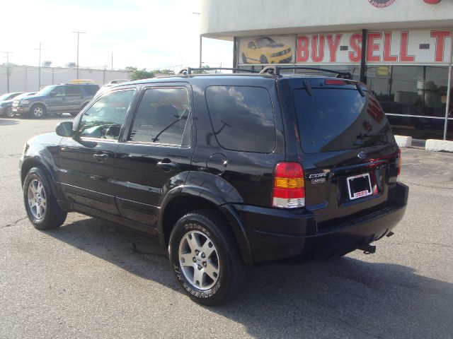 2004 Ford Escape Super