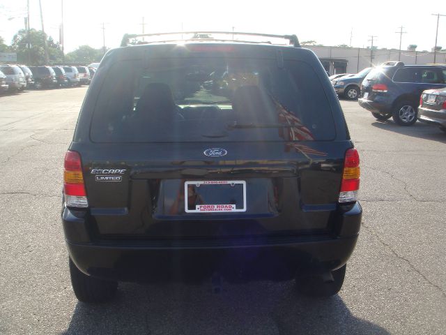 2004 Ford Escape Super