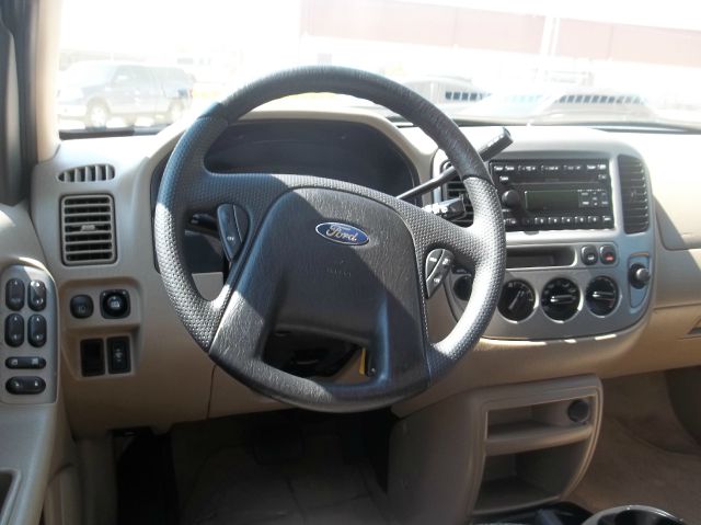 2004 Ford Escape SL 4x4 Regular Cab