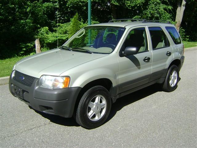 2004 Ford Escape XLS